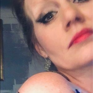 Meet your Posher, Sheena